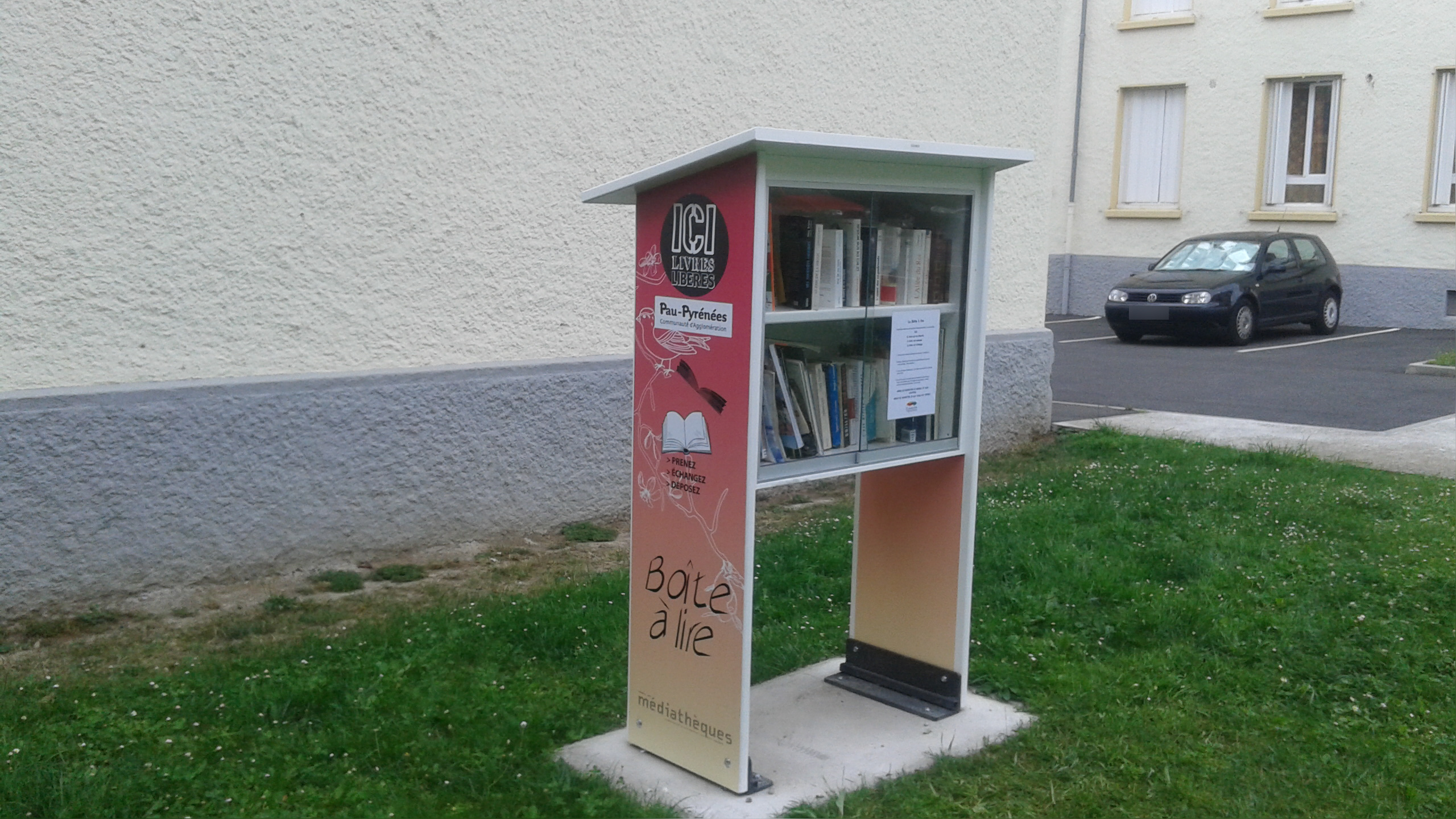 La boîte à livres débarque à Pau La boîte à livres débarque à Pau
